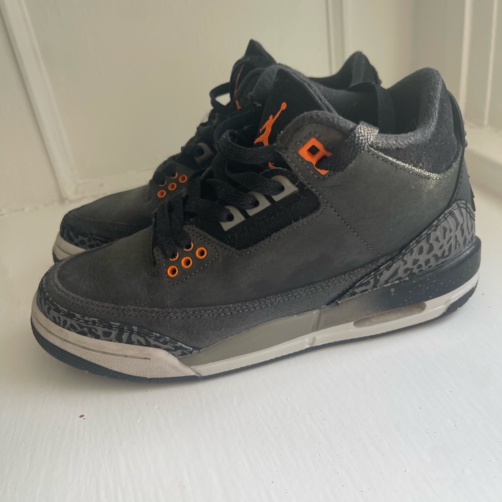 Air Jordan 3 fear youth sneaker